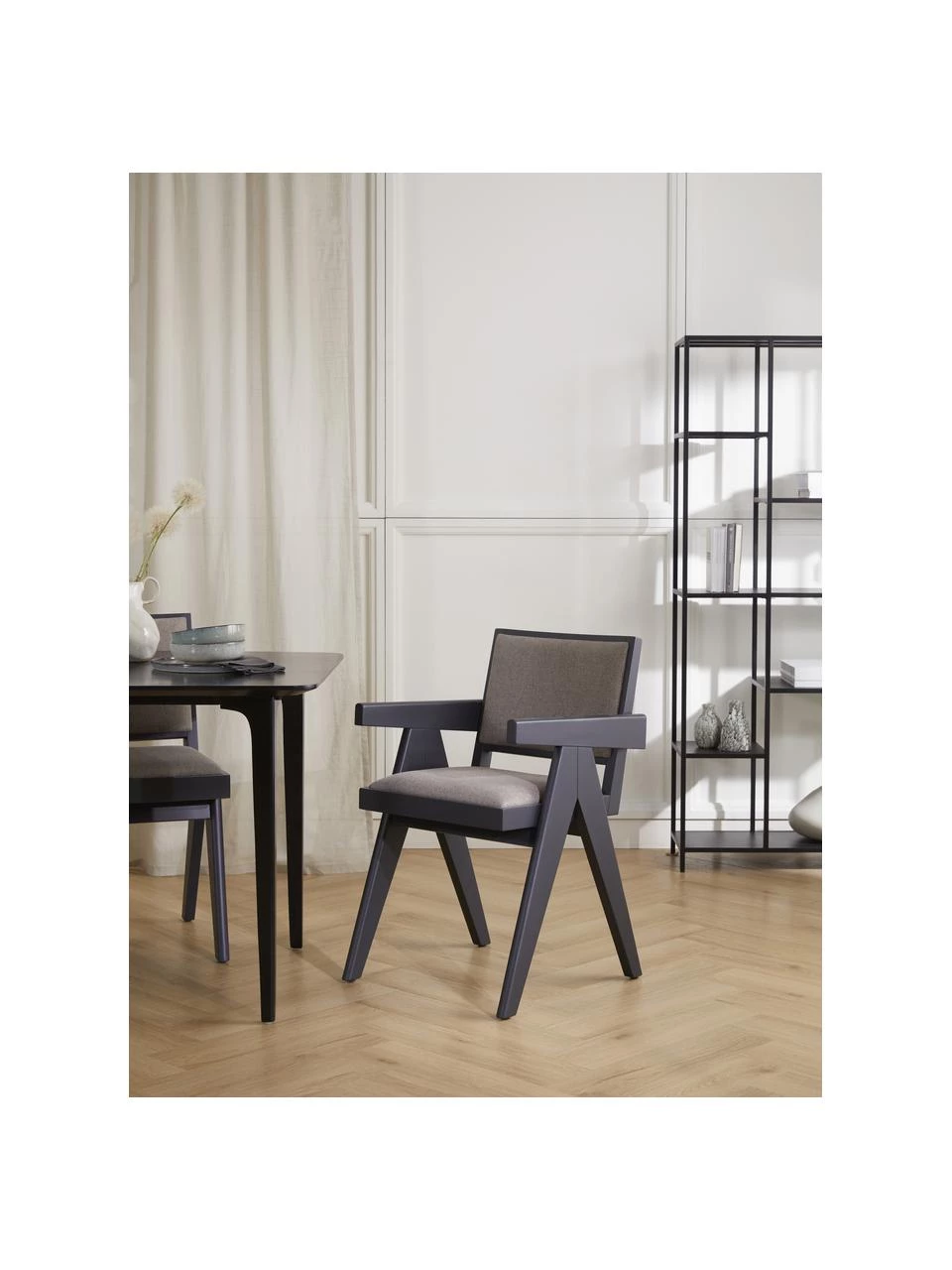 Westwing Collection Armlehnstuhl Sissi mit Polsterung, B 58 x T 52 cm 4 Westwing Collection Armlehnstuhl Sissi mit Polsterung, B 58 x T 52 cm – Bild 2