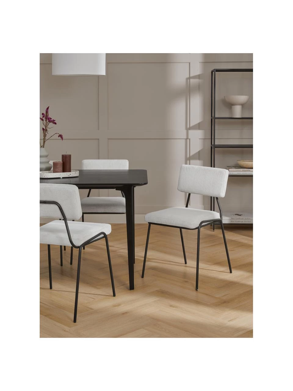 Westwing Collection Cord-Polsterstühle Mats in Weiß, 2 Stück, B 50 x H 80 cm 4 Westwing Collection Cord-Polsterstühle Mats in Weiß, 2 Stück, B 50 x H 80 cm – Bild 2