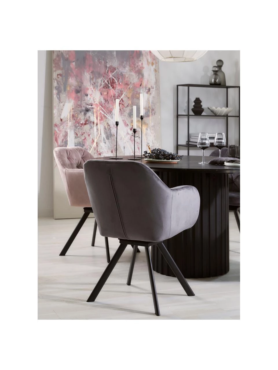 Drehbarer Samt-Armlehnstuhl Lucie in Dunkelgrau, B 58 x T 62 cm 4 Drehbarer Samt-Armlehnstuhl Lucie in Dunkelgrau, B 58 x T 62 cm – Bild 2