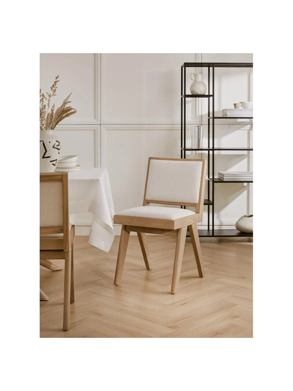 Westwing Collection Holzstuhl Sissi mit Polsterung, B 46 x T 56 cm 4 Westwing Collection Holzstuhl Sissi mit Polsterung, B 46 x T 56 cm – Bild 2