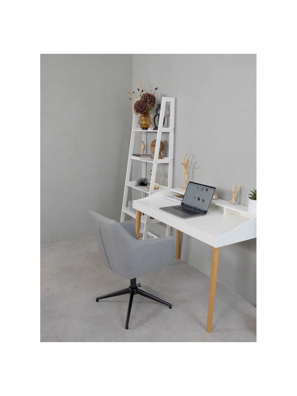 Polster-Drehstuhl Nora mit Armlehne, B 58 x T 57 cm 4 Polster-Drehstuhl Nora mit Armlehne, B 58 x T 57 cm – Bild 2