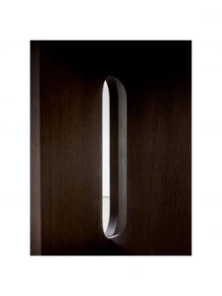 Menu Runder Esstisch Androgyne mit dunklem Eichenholzfurnier, verschiedene Größen, Ø 120 x H 73 cmNur noch wenige verfügbar 12 Menu Runder Esstisch Androgyne mit dunklem Eichenholzfurnier, verschiedene Größen, Ø 120 x H 73 cmNur noch wenige verfügbar -Esszimmer Verkäufe Runder Esstisch Androgyne mit dunklem Eichenholzfurnier verschiedene Grossen 4