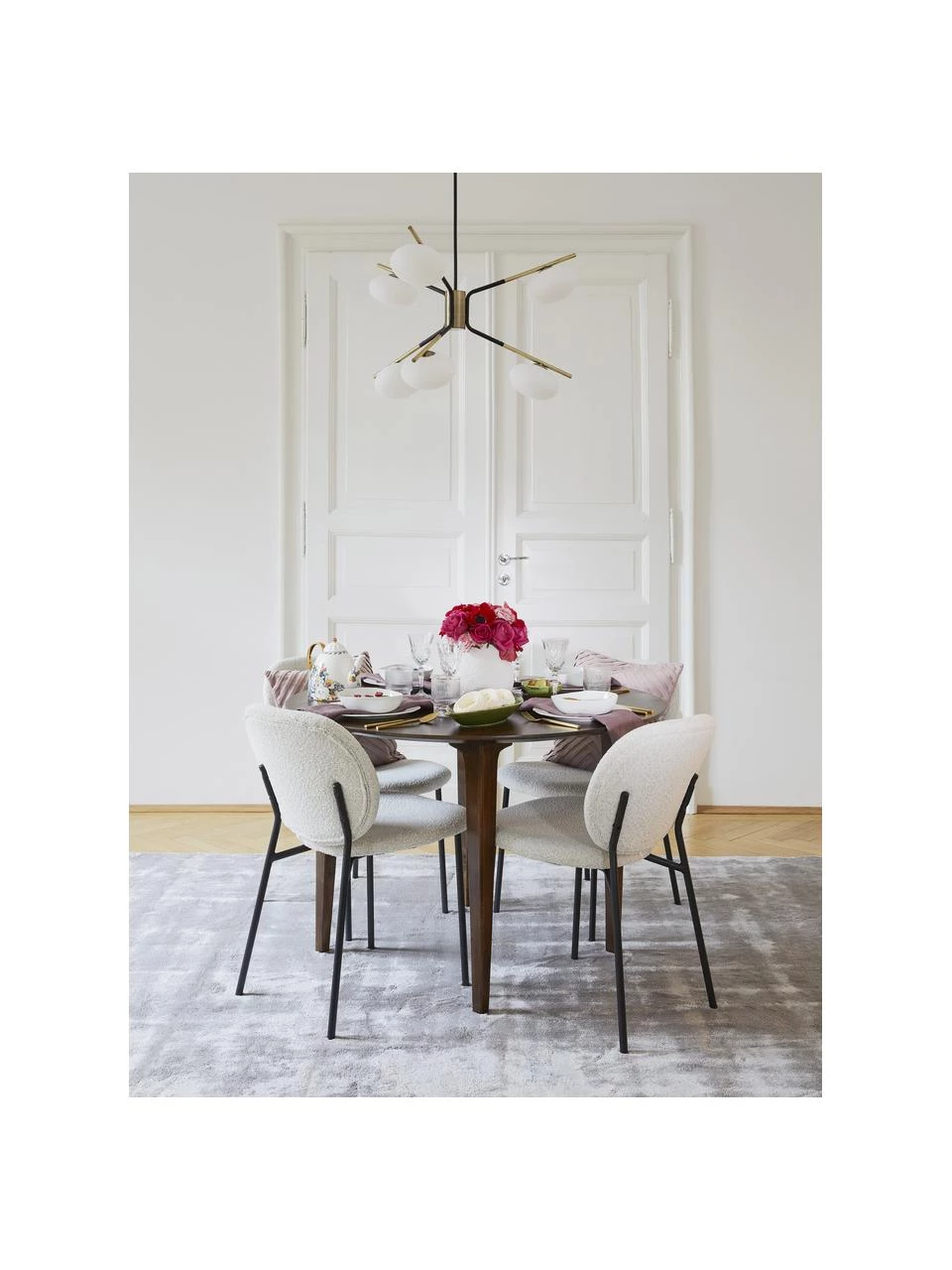 Westwing Collection Runder Esstisch Archie aus massivem Mangoholz, Ø 110, Ø 110 x H 75 cm 5 Westwing Collection Runder Esstisch Archie aus massivem Mangoholz, Ø 110, Ø 110 x H 75 cm – Bild 3