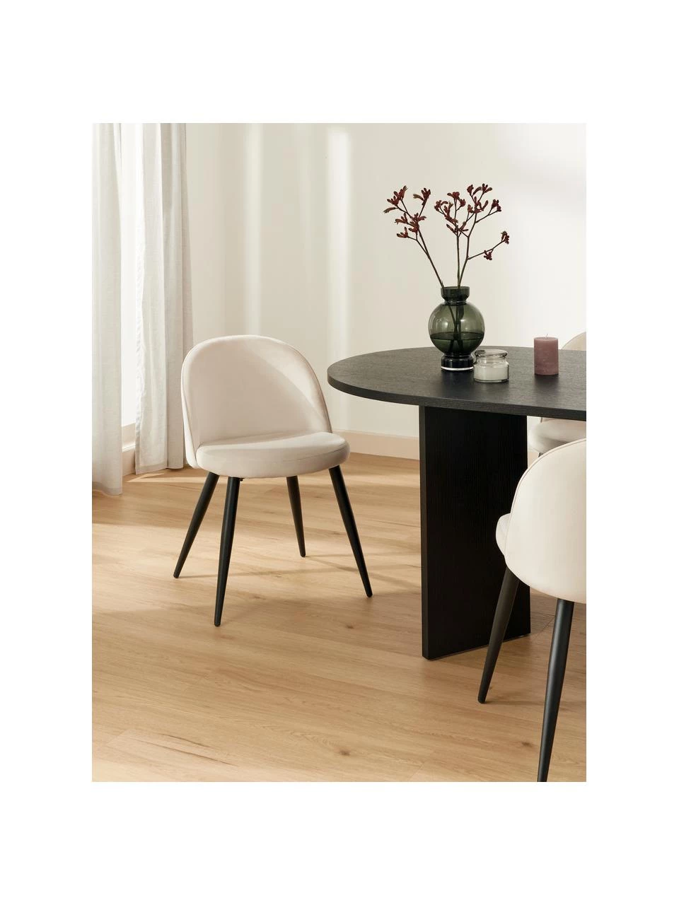 Westwing Collection Samt-Polsterstühle Amy in Cremeweiß, 2 Stück, B 51 x T 55 cm 4 Westwing Collection Samt-Polsterstühle Amy in Cremeweiß, 2 Stück, B 51 x T 55 cm – Bild 2