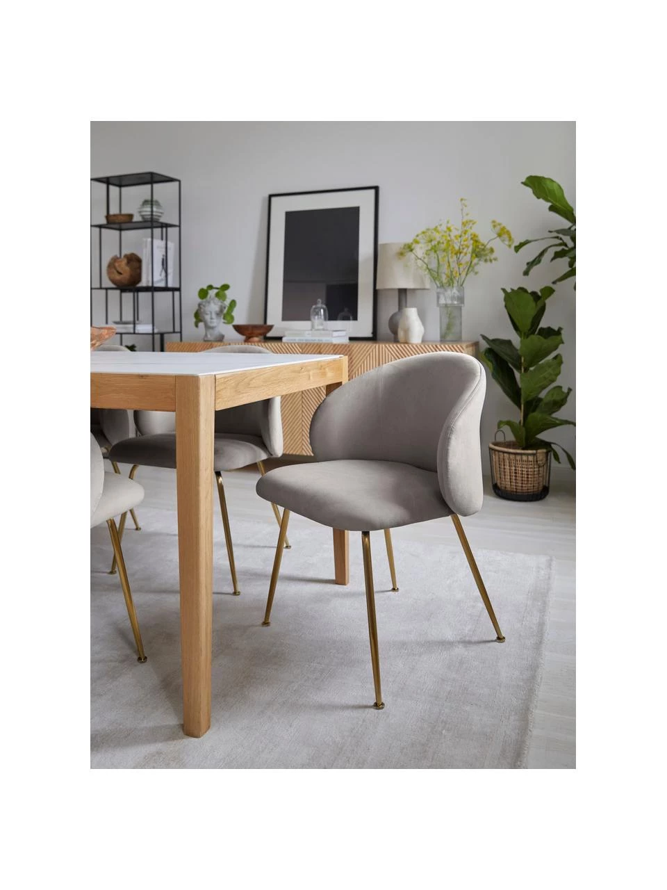 Westwing Collection Samt-Polsterstühle Luisa in Hellgrau, 2 Stück, B 59 x T 59 cm 4 Westwing Collection Samt-Polsterstühle Luisa in Hellgrau, 2 Stück, B 59 x T 59 cm – Bild 2