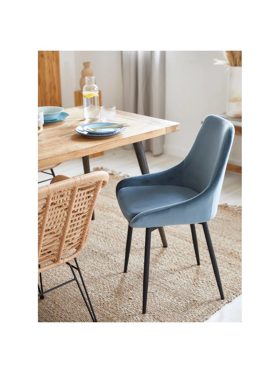 Rowico Samt-Polsterstühle Sierra in Blau, 2 Stück, B 49 x T 55 cm 4 Rowico Samt-Polsterstühle Sierra in Blau, 2 Stück, B 49 x T 55 cm – Bild 2