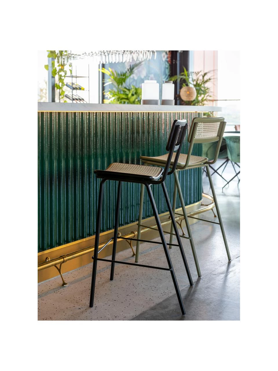 Zuiver Schwarzer Barstuhl Jort mit Wiener Geflecht, B 47 x H 106 cm 4 Zuiver Schwarzer Barstuhl Jort mit Wiener Geflecht, B 47 x H 106 cm – Bild 2