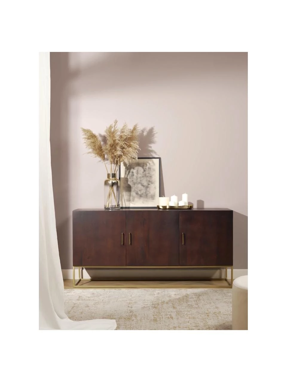 Westwing Collection Sideboard Lyle mit Türen aus massivem Mangoholz, B 150 x H 72 cm 4 Westwing Collection Sideboard Lyle mit Türen aus massivem Mangoholz, B 150 x H 72 cm – Bild 2